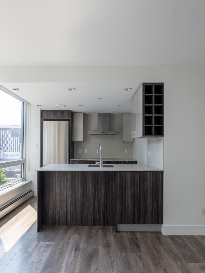 Photo 2 at 706 - 1788 Columbia Street, False Creek, Vancouver West