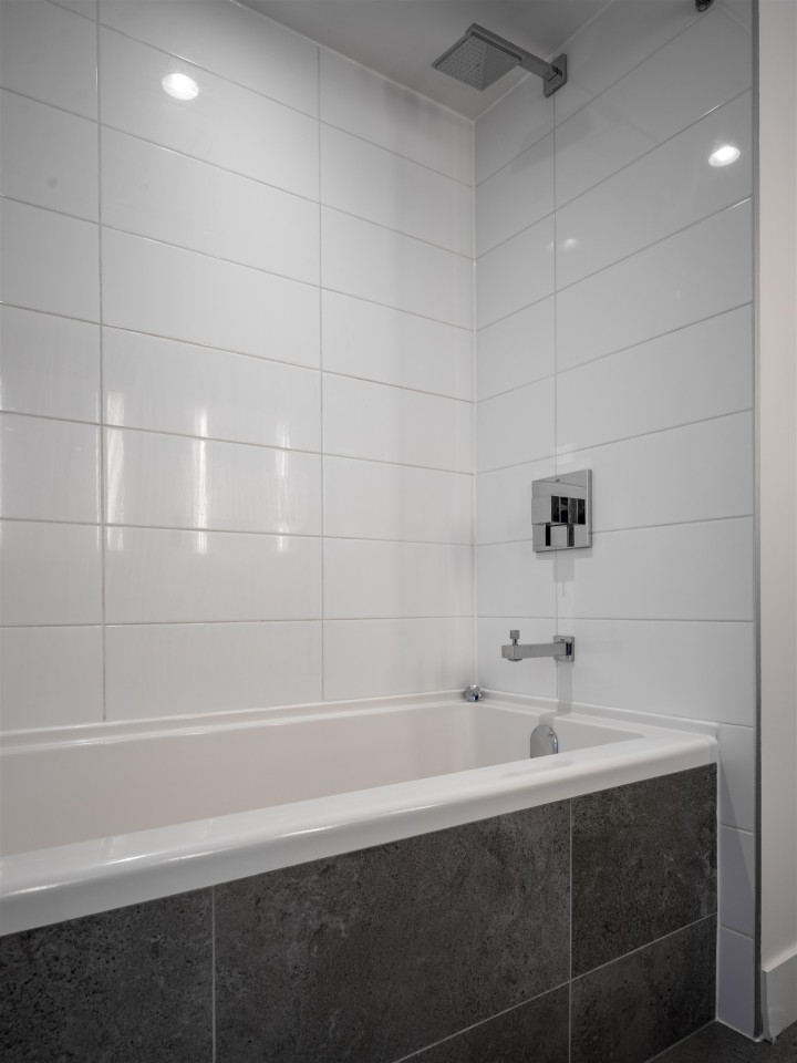 Photo 10 at 706 - 1788 Columbia Street, False Creek, Vancouver West