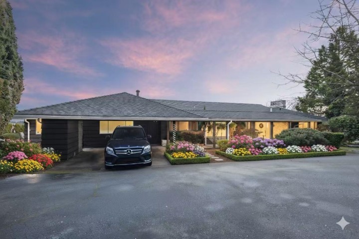 Photo 2 at 875 Eyremount Drive, British Properties, West Vancouver