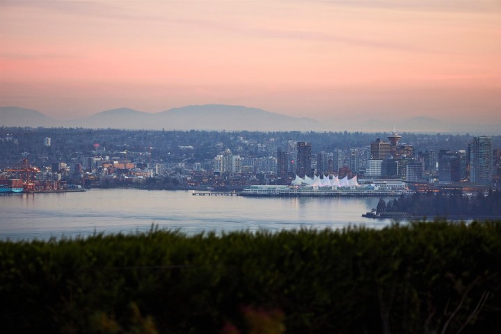 Photo 1 at 875 Eyremount Drive, British Properties, West Vancouver