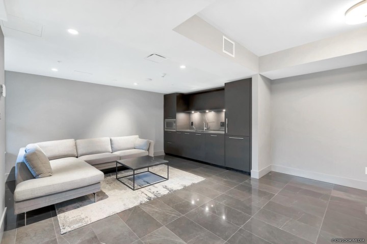 Photo 4 at 205 - 1561 W 57th Avenue, South Granville, Vancouver West