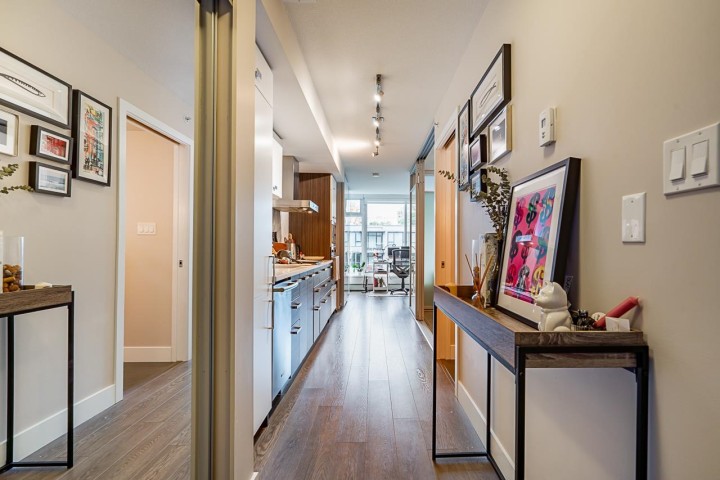Photo 13 at 524 - 1783 Manitoba Street, False Creek, Vancouver West