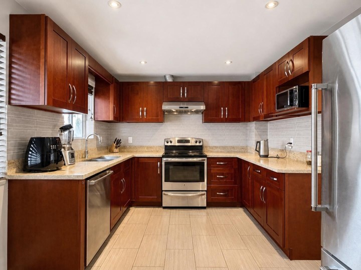 Photo 12 at 6175 Quebec Street, Main, Vancouver East