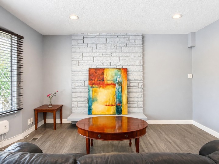 Photo 3 at 6175 Quebec Street, Main, Vancouver East