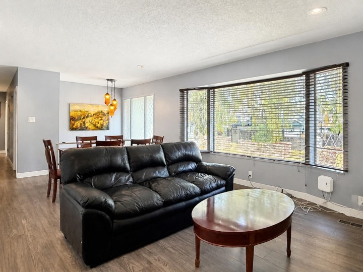 Photo 5 at 6175 Quebec Street, Main, Vancouver East