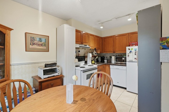 Photo 11 at 229 - 711 E 6th Avenue, Mount Pleasant VE, Vancouver East
