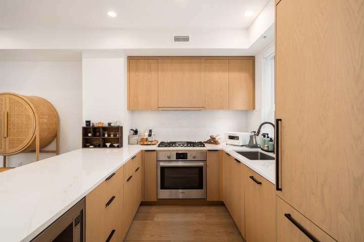 Photo 5 at 809 W 38th Avenue, Cambie, Vancouver West