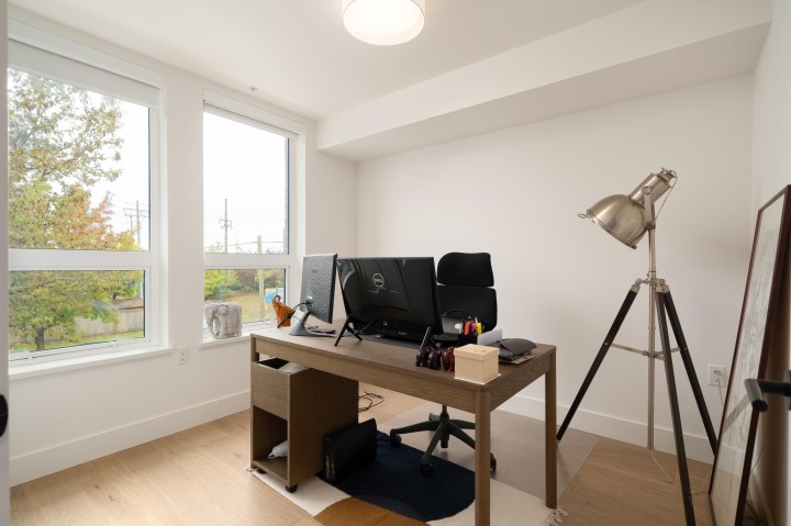 Photo 8 at 809 W 38th Avenue, Cambie, Vancouver West