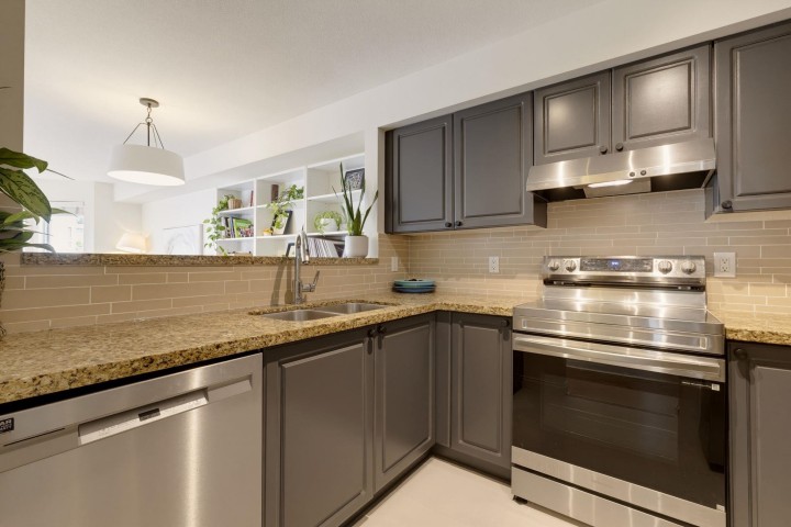 Photo 13 at 303 - 225 E 19th Avenue, Main, Vancouver East