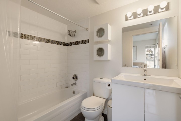 Photo 17 at 303 - 225 E 19th Avenue, Main, Vancouver East