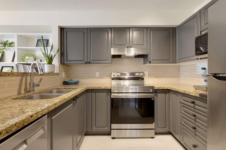 Photo 12 at 303 - 225 E 19th Avenue, Main, Vancouver East