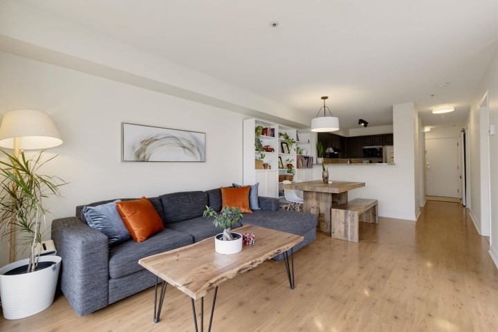 Photo 5 at 303 - 225 E 19th Avenue, Main, Vancouver East