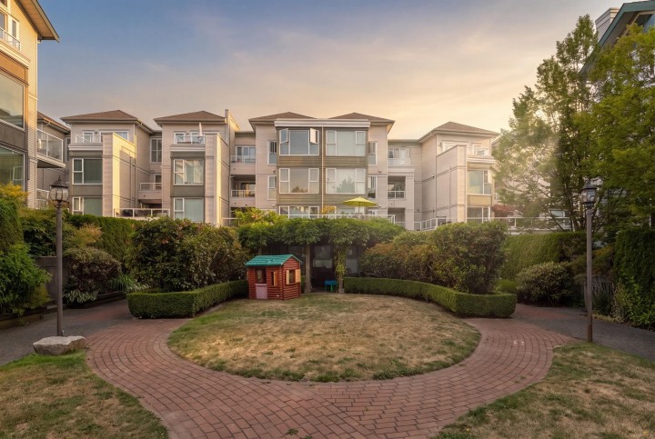 Photo 24 at 303 - 225 E 19th Avenue, Main, Vancouver East