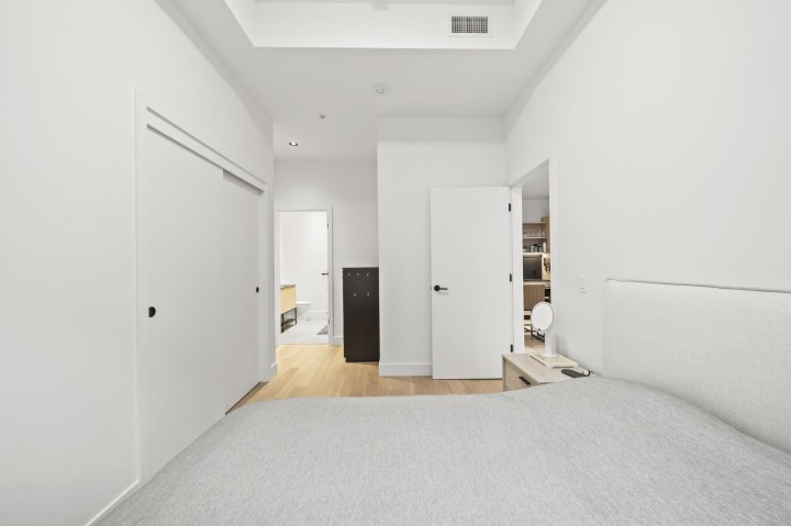 Photo 13 at 3958 Dumfries Street, Knight, Vancouver East