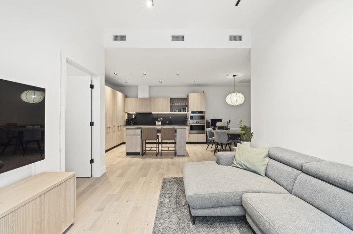 Photo 1 at 3958 Dumfries Street, Knight, Vancouver East