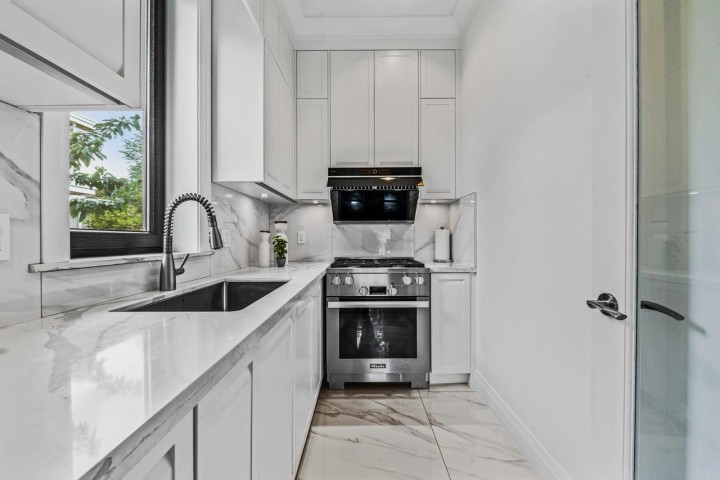 Photo 15 at 2867 W 44th Avenue, Kerrisdale, Vancouver West