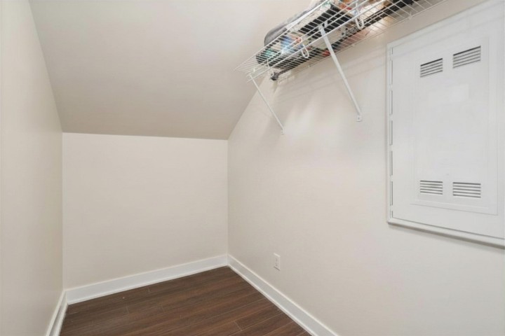 Photo 5 at 131 - 1777 W 7th Avenue, Fairview VW, Vancouver West