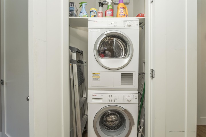 Photo 17 at 300 - 2432 Haywood Avenue, Dundarave, West Vancouver