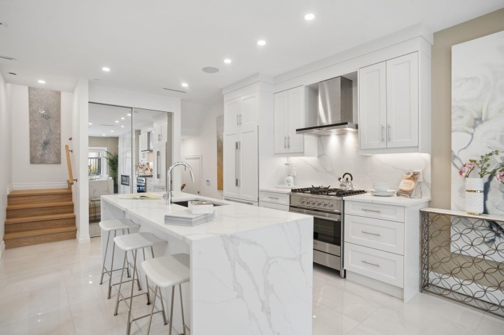 Photo 2 at 2523 W 8th Avenue, Kitsilano, Vancouver West