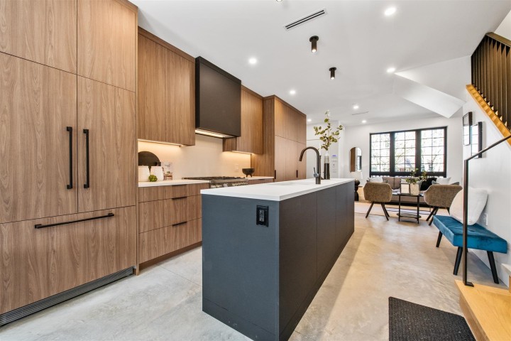 Photo 6 at 2 - 1166 E 26th Avenue, Knight, Vancouver East