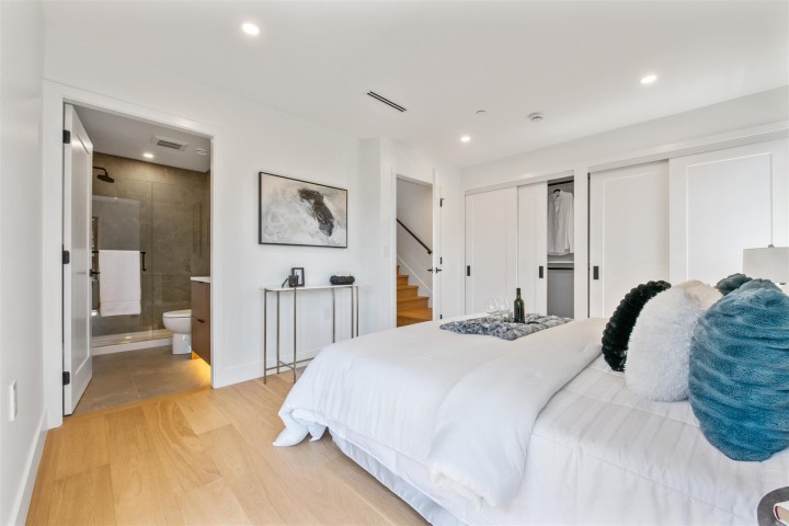 Photo 13 at 2 - 1166 E 26th Avenue, Knight, Vancouver East