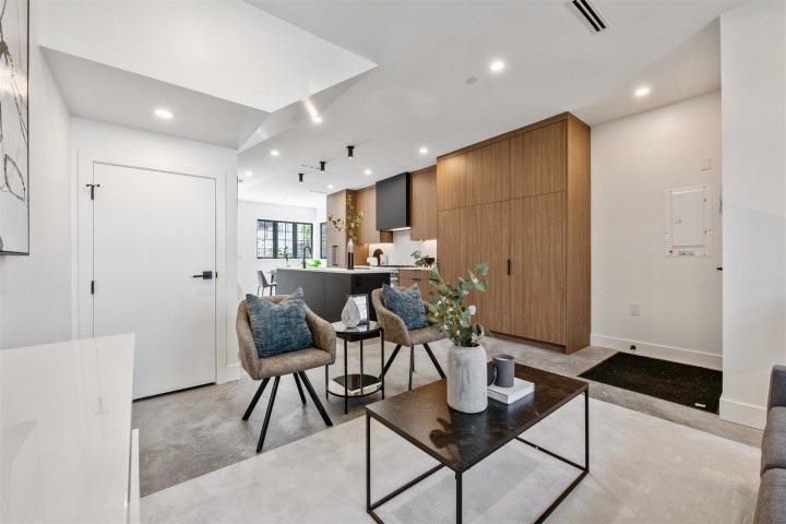Photo 4 at 2 - 1166 E 26th Avenue, Knight, Vancouver East
