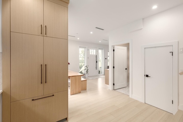 Photo 12 at 1727 E 22nd Avenue, Victoria VE, Vancouver East