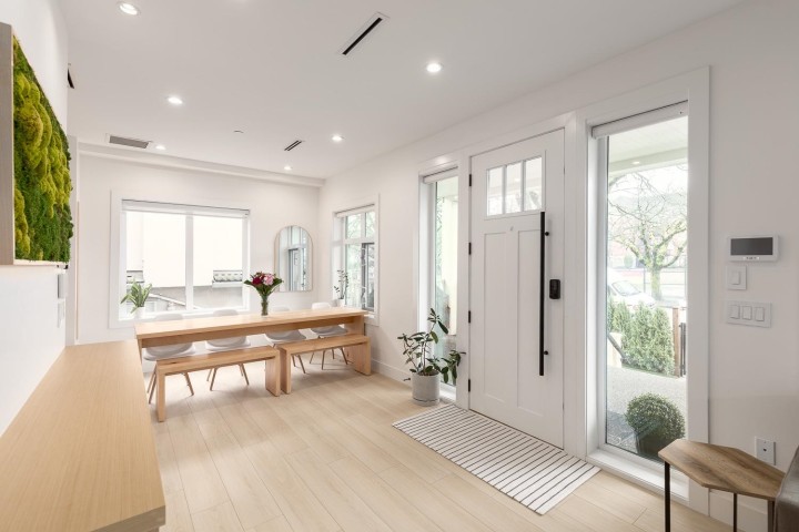 Photo 7 at 1727 E 22nd Avenue, Victoria VE, Vancouver East