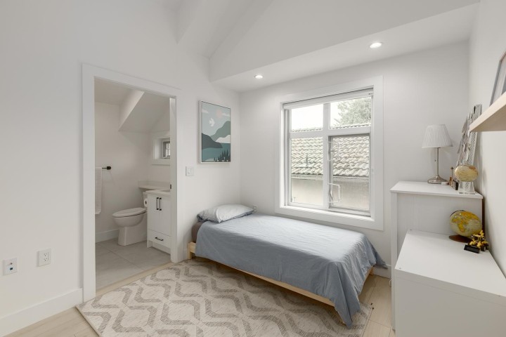 Photo 18 at 1727 E 22nd Avenue, Victoria VE, Vancouver East