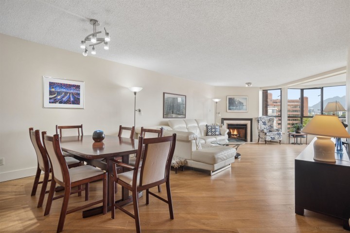 Photo 11 at 602 - 1490 Pennyfarthing Drive, False Creek, Vancouver West
