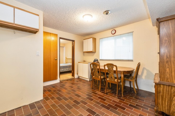 Photo 16 at 3350 E 8 Avenue, Renfrew VE, Vancouver East