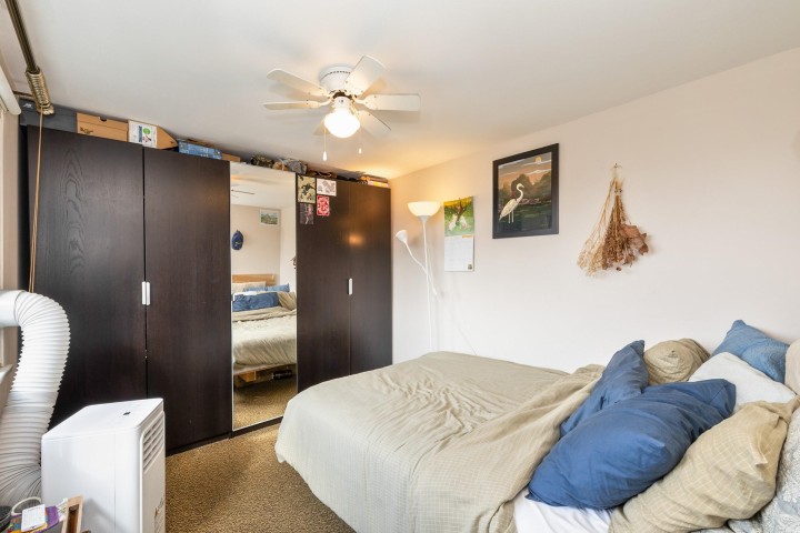 Photo 10 at 3350 E 8 Avenue, Renfrew VE, Vancouver East