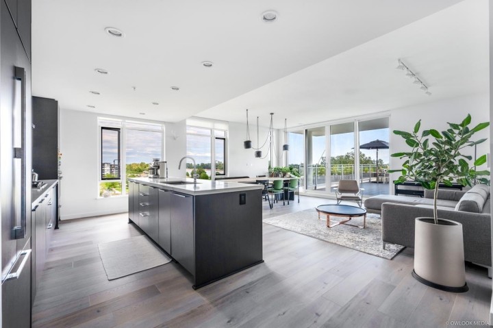 Photo 8 at 605 - 3198 Riverwalk Avenue, South Marine, Vancouver East