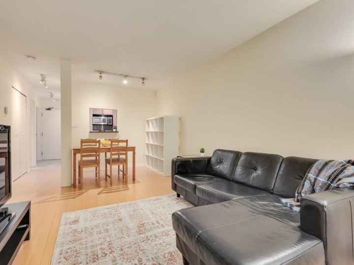 Photo 5 at 117 - 555 W 14th Avenue, Fairview VW, Vancouver West