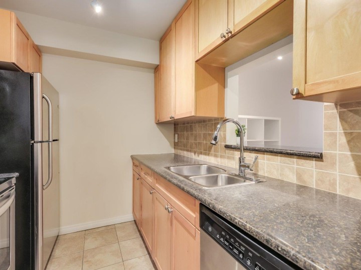Photo 10 at 117 - 555 W 14th Avenue, Fairview VW, Vancouver West