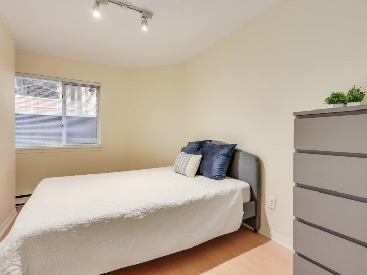 Photo 14 at 117 - 555 W 14th Avenue, Fairview VW, Vancouver West