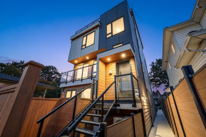 Photo 15 at 3 - 2893 Eton Street, Hastings Sunrise, Vancouver East