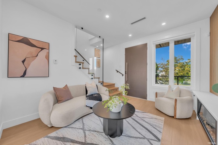 Photo 6 at 4328 Rupert Street, Renfrew Heights, Vancouver East
