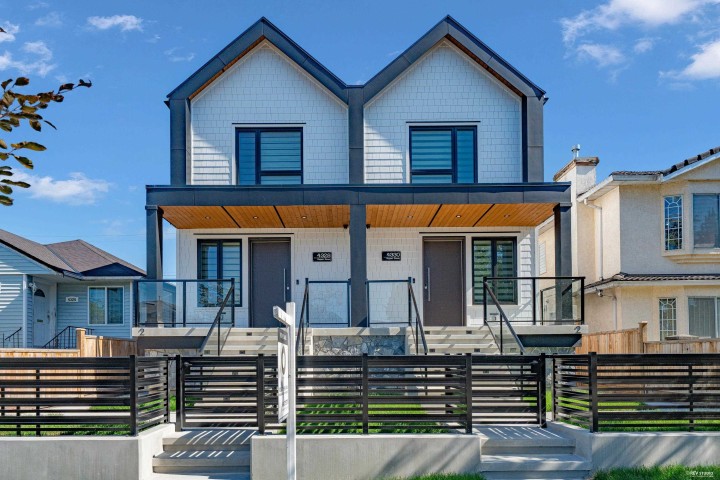 Photo 1 at 4328 Rupert Street, Renfrew Heights, Vancouver East