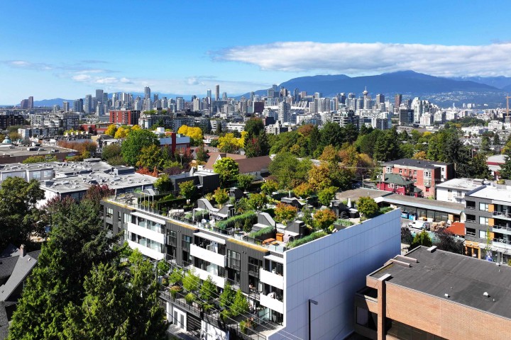 Photo 36 at 411 - 2520 Guelph Street, Mount Pleasant VE, Vancouver East