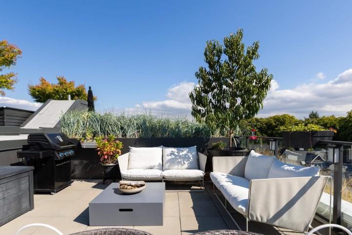 Photo 1 at 411 - 2520 Guelph Street, Mount Pleasant VE, Vancouver East