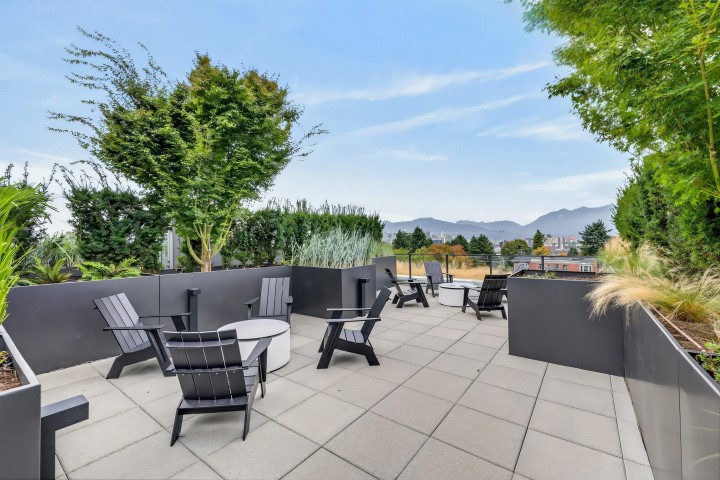 Photo 34 at 411 - 2520 Guelph Street, Mount Pleasant VE, Vancouver East