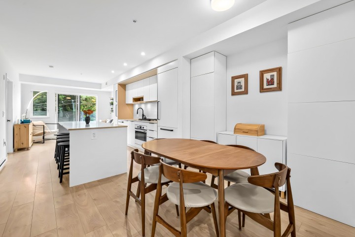 Photo 8 at 411 - 2520 Guelph Street, Mount Pleasant VE, Vancouver East