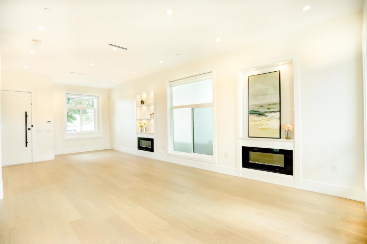Photo 4 at 2026 E 32nd Avenue, Victoria VE, Vancouver East