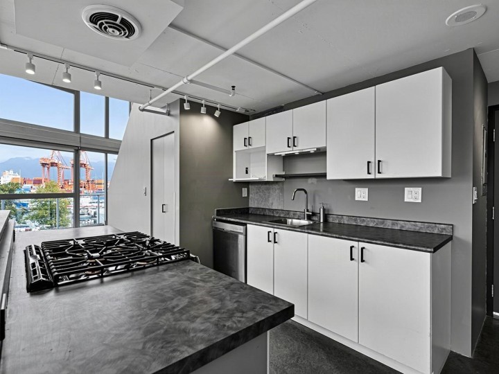 Photo 13 at 429 - 289 Alexander Street, Strathcona, Vancouver East