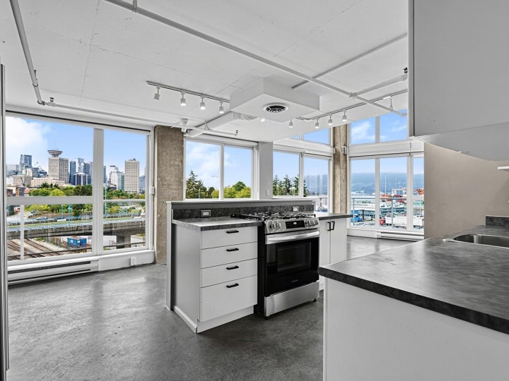 Photo 3 at 429 - 289 Alexander Street, Strathcona, Vancouver East