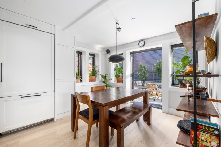 Photo 16 at 3918 Carolina Street, Fraser VE, Vancouver East