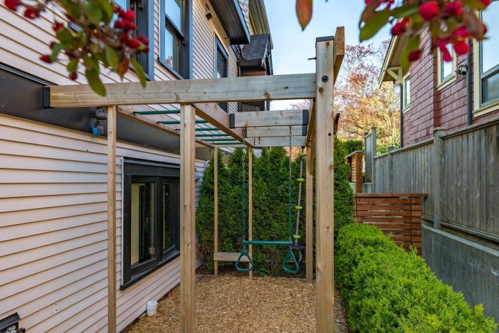 Photo 20 at 3918 Carolina Street, Fraser VE, Vancouver East