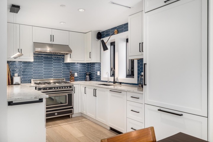 Photo 14 at 3918 Carolina Street, Fraser VE, Vancouver East