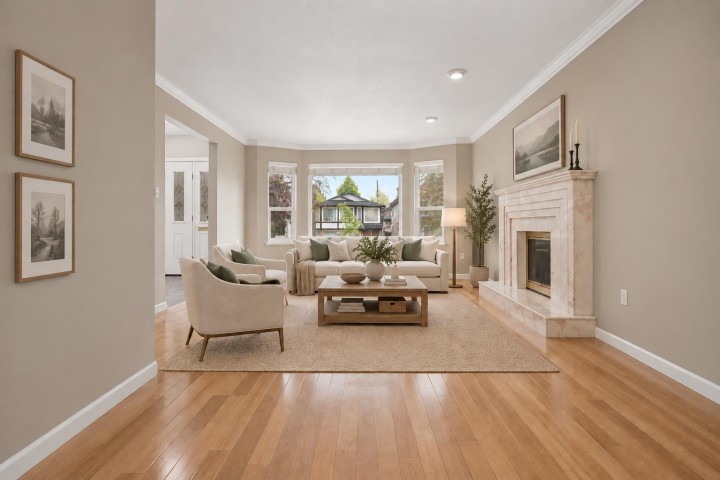 Photo 2 at 785 E 50th Avenue, South Vancouver, Vancouver East